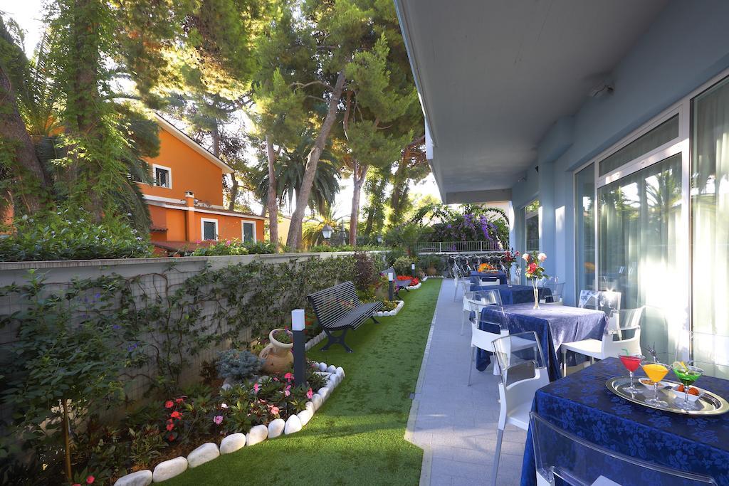 Aurea Hotel Tortoreto Eksteriør billede